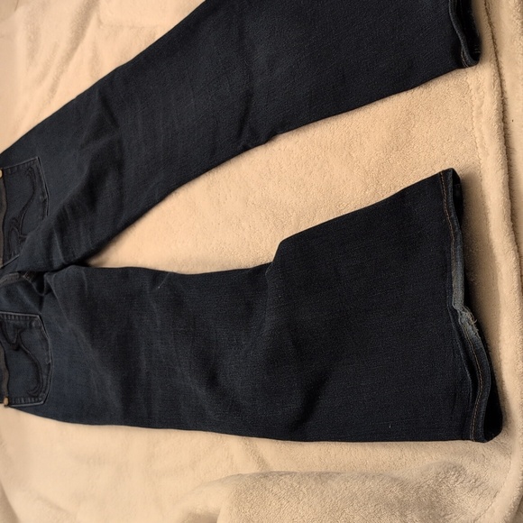 Rock & Republic Kassandra 8S short Blue Jeans and gold accents - Picture 10 of 15